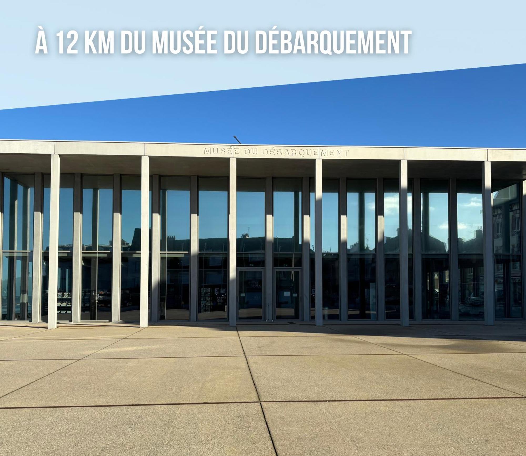 Freedom Grand Triplex Lumineux Decoration Contemporaine - Plein Centre Historique Bayeux - Parking Gratuit A Proximite Proche Commerces Restaurants - Plages Du Debarquement 외부 사진