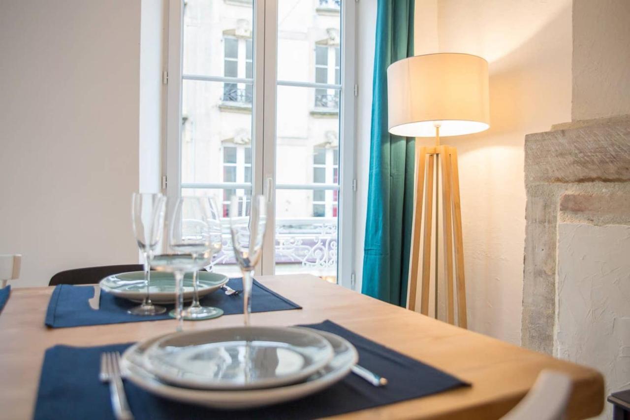 Freedom Grand Triplex Lumineux Decoration Contemporaine - Plein Centre Historique Bayeux - Parking Gratuit A Proximite Proche Commerces Restaurants - Plages Du Debarquement 외부 사진