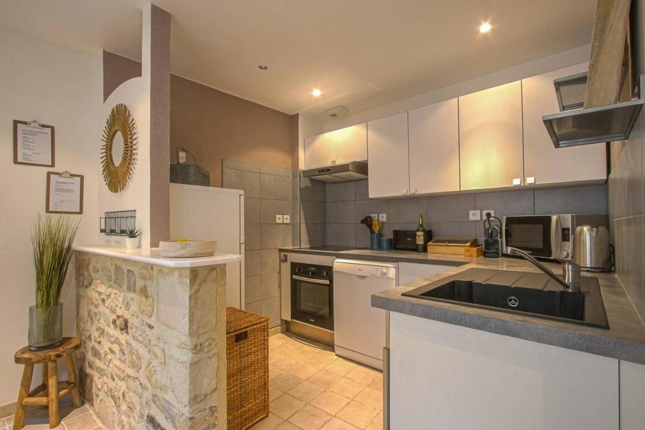 Freedom Grand Triplex Lumineux Decoration Contemporaine - Plein Centre Historique Bayeux - Parking Gratuit A Proximite Proche Commerces Restaurants - Plages Du Debarquement 외부 사진