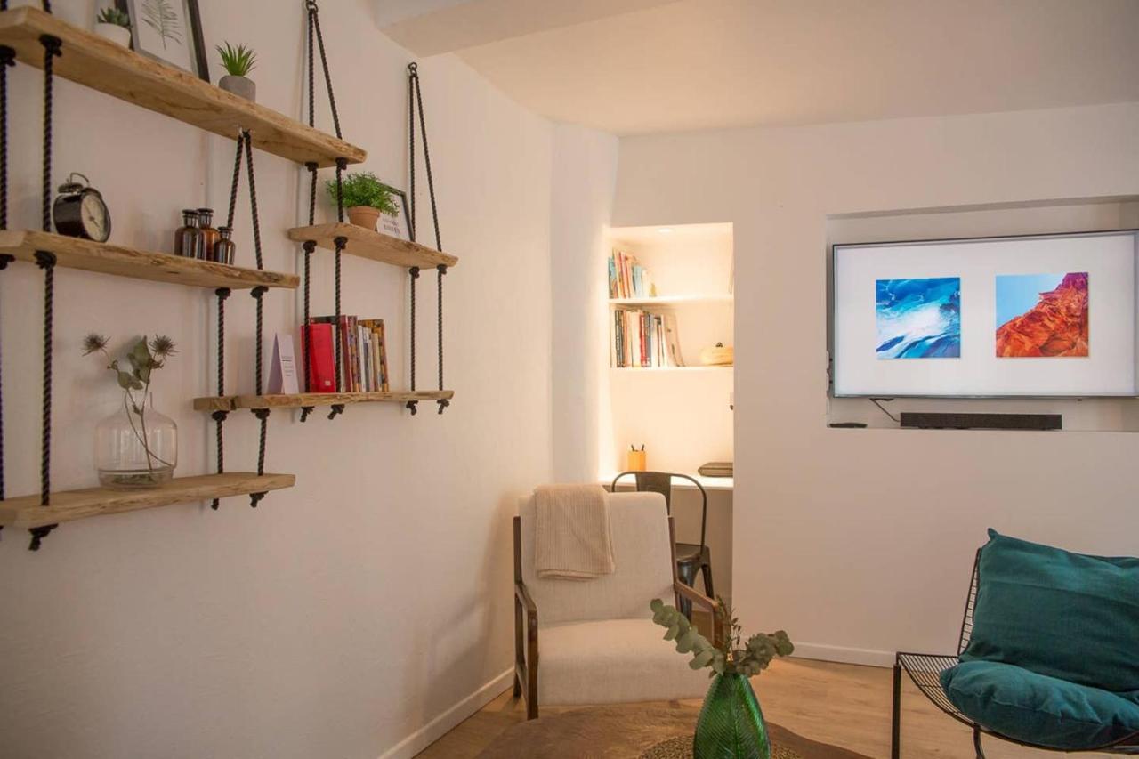 Freedom Grand Triplex Lumineux Decoration Contemporaine - Plein Centre Historique Bayeux - Parking Gratuit A Proximite Proche Commerces Restaurants - Plages Du Debarquement 외부 사진