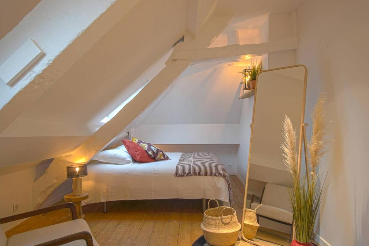 Freedom Grand Triplex Lumineux Decoration Contemporaine - Plein Centre Historique Bayeux - Parking Gratuit A Proximite Proche Commerces Restaurants - Plages Du Debarquement 외부 사진